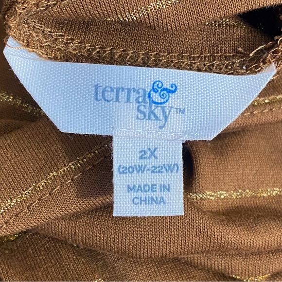 TERRA & SKY metallic stripes ruffle accents polyester knit long sleeve top 2X - Picture 7 of 9